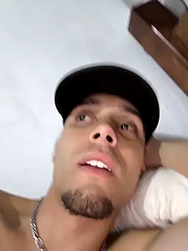 Snapshot of Jesus20222 chatting on 04/06/26, 04:46 Jesus20222 online show from 04/06/26, 04:46