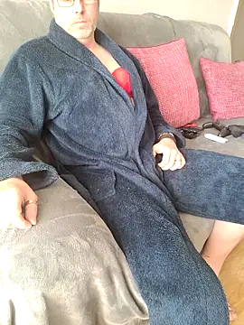 JulianJ50 online show from 11/20/25, 01:22