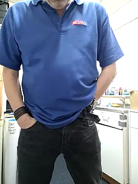 JulianJ50 online show from 11/26/25, 08:15