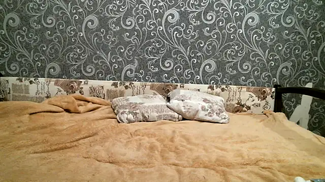 DennisXCaroll online show from 02/25/25, 05:04