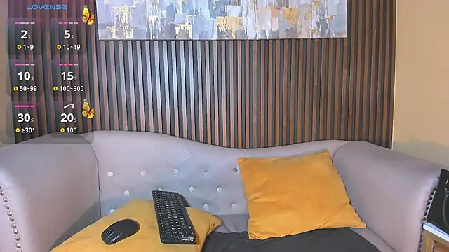 Nahiajhonson  online show from 09/20/25, 01:01