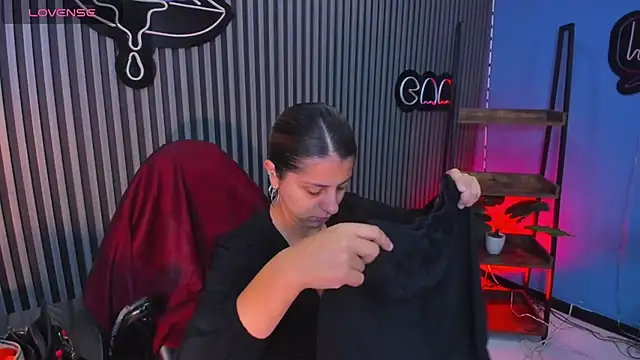 Snapshot of Nahiajhonson_ chatting on 02/26/26, 12:15 Nahiajhonson online show from 02/26/26, 12:15