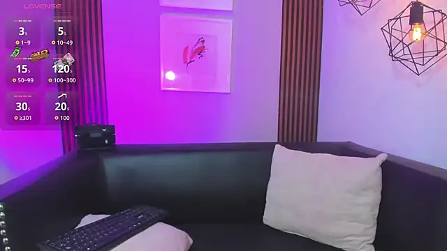 Snapshot of Nahiajhonson_ chatting on 03/07/26, 12:13 Nahiajhonson online show from 03/07/26, 12:13