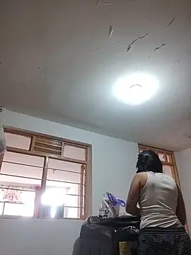 EmmaTorres  online show from 11/20/25, 04:18