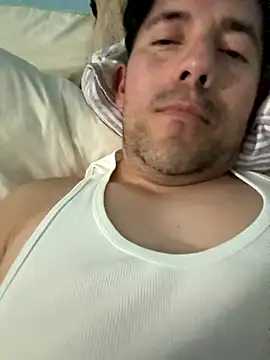 Snapshot of Papilobo12 chatting on 12/08/24, 11:29 Papilobo12 online show from 12/08/24, 11:29