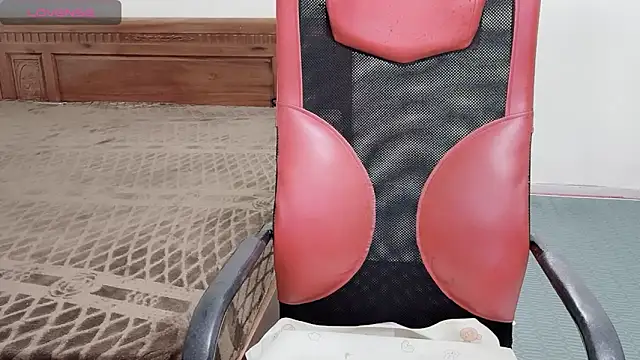 Snapshot of TrinhH_Nabbi chatting on 03/19/25, 07:07 TrinhH Nabbi online show from 03/19/25, 07:07