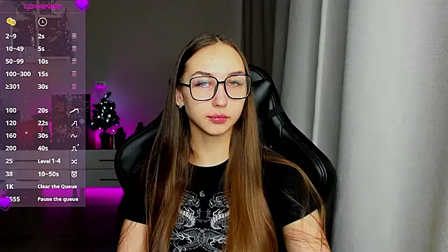 Snapshot of Sm0ly chatting on 12/03/24, 03:41 Sm0ly online show from 12/03/24, 03:41