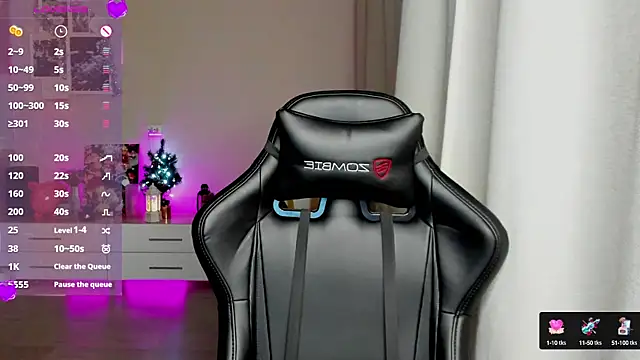 Snapshot of Sm0ly chatting on 01/12/25, 01:53 Sm0ly online show from 01/12/25, 01:53