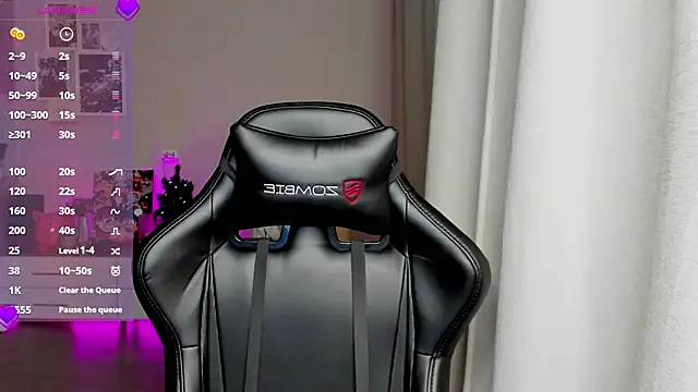 Snapshot of Sm0ly chatting on 02/06/25, 01:16 Sm0ly online show from 02/06/25, 01:16