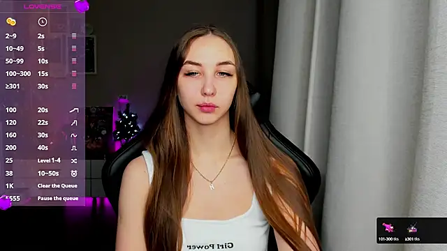 Snapshot of Sm0ly chatting on 02/09/25, 02:28 Sm0ly online show from 02/09/25, 02:28