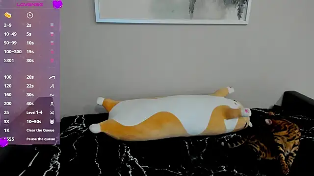 Snapshot of Sm0ly chatting on 02/16/25, 12:19 Sm0ly online show from 02/16/25, 12:19