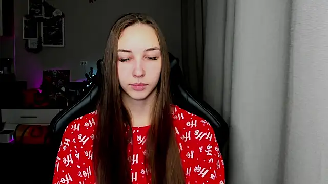 Snapshot of Sm0ly chatting on 01/14/26, 02:39 Sm0ly online show from 01/14/26, 02:39