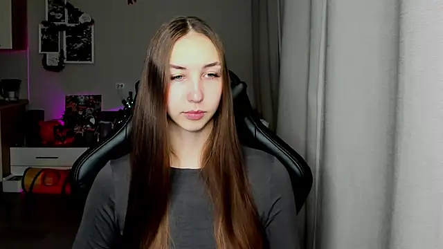 Snapshot of Sm0ly chatting on 01/16/26, 02:15 Sm0ly online show from 01/16/26, 02:15