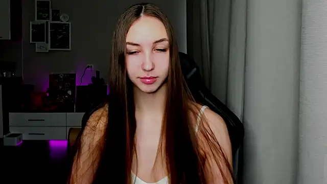 Snapshot of Sm0ly chatting on 03/28/26, 02:00 Sm0ly online show from 03/28/26, 02:00