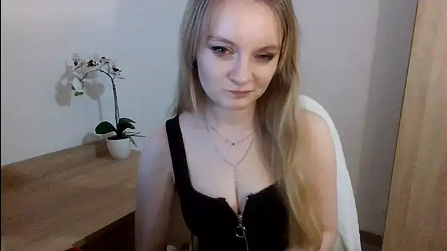 AlmaHoney online show from 02/04/25, 12:08