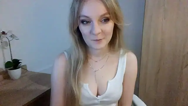 AlmaHoney online show from 03/17/25, 07:15