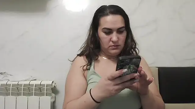 Snapshot of milfmomxx chatting on 02/26/25, 07:16 milfmomxx online show from 02/26/25, 07:16