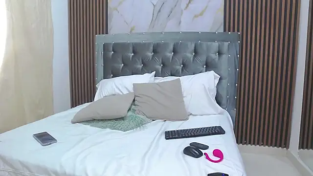 Snapshot of AshleyMontana chatting on 09/30/25, 12:26 AshleyMontana online show from 09/30/25, 12:26