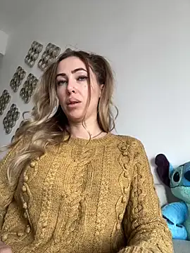 RaquelleDevon online show from 02/05/25, 09:57