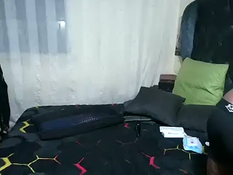 Snapshot of Candiyliciousxx chatting on 01/07/25, 09:03 Candiyliciousxx online show from 01/07/25, 09:03