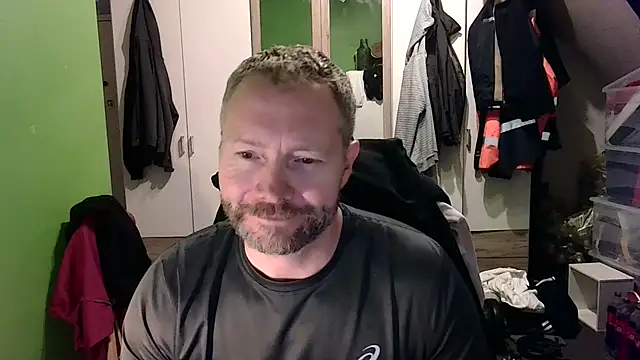 Snapshot of Rockburg chatting on 12/25/24, 10:28 Rockburg online show from 12/25/24, 10:28