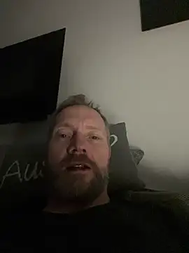 Snapshot of Rockburg chatting on 01/01/25, 08:35 Rockburg online show from 01/01/25, 08:35