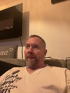 Snapshot of Rockburg chatting on 03/13/25, 05:54 Rockburg online show from 03/13/25, 05:54