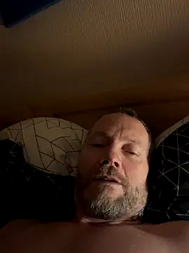Snapshot of Rockburg chatting on 12/04/25, 02:10 Rockburg online show from 12/04/25, 02:10