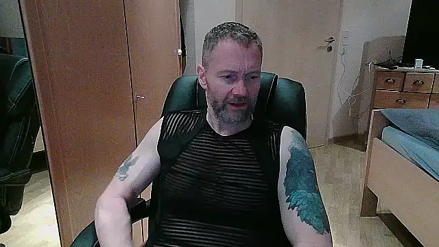 Snapshot of Rockburg chatting on 02/04/26, 07:25 Rockburg online show from 02/04/26, 07:25