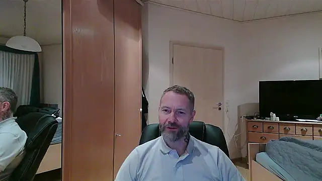 Snapshot of Rockburg chatting on 02/09/26, 07:34 Rockburg online show from 02/09/26, 07:34