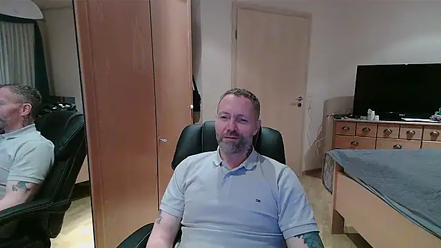 Snapshot of Rockburg chatting on 02/10/26, 07:45 Rockburg online show from 02/10/26, 07:45