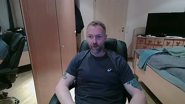 Snapshot of Rockburg chatting on 03/03/26, 12:33 Rockburg online show from 03/03/26, 12:33