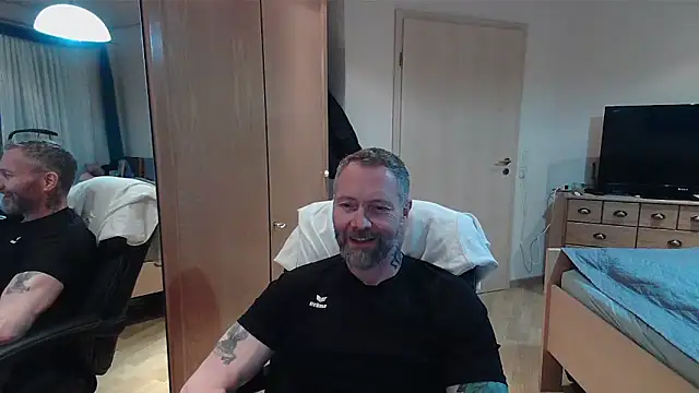 Snapshot of Rockburg chatting on 03/20/26, 10:09 Rockburg online show from 03/20/26, 10:09