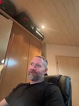 Snapshot of Rockburg chatting on 04/05/26, 01:30 Rockburg online show from 04/05/26, 01:30
