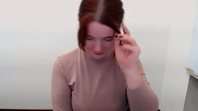 Sun Alexia online show from 10/02/25, 02:24