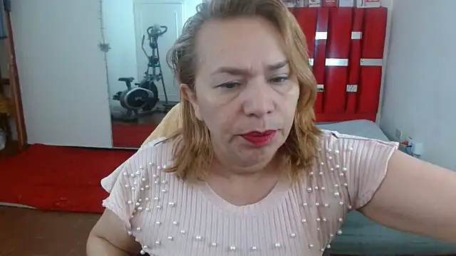 krystal thomson online show from 12/15/25, 04:11