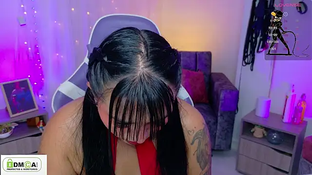 Miss scarllet  online show from 04/24/26, 01:13