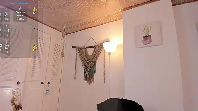 Snapshot of anaruiz_ chatting on 01/14/25, 03:26 anaruiz online show from 01/14/25, 03:26