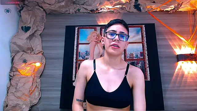 Cutie Shy  online show from 10/23/25, 07:01