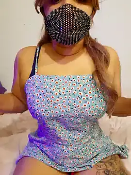 Snapshot of Wild_wifey chatting on 12/05/24, 04:53 Wild wifey online show from 12/05/24, 04:53