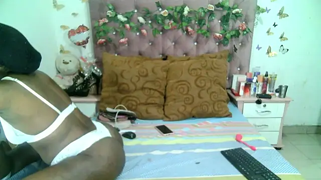 ValeriaTsx online show from 10/16/25, 01:56