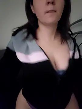 Snapshot of lolitalamasbonita01 chatting on 01/11/26, 04:45 lolitalamasbonita01 online show from 01/11/26, 04:45