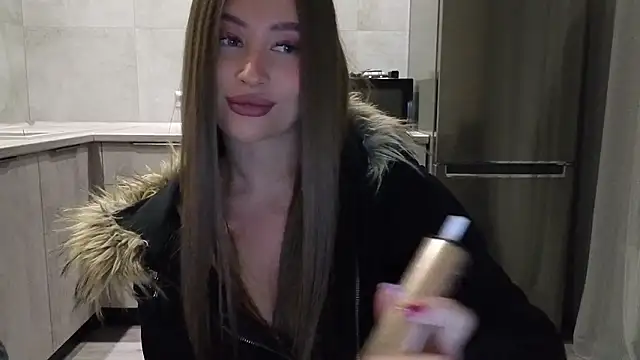 Snapshot of Cinderella____ chatting on 02/23/26, 07:44 Cinderella online show from 02/23/26, 07:44