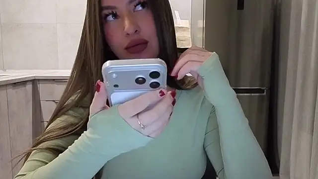 Snapshot of Cinderella____ chatting on 03/02/26, 09:21 Cinderella online show from 03/02/26, 09:21