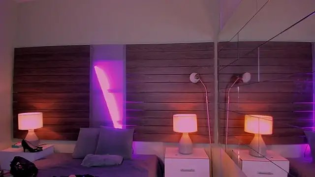 Kateryn  online show from 02/13/25, 10:00