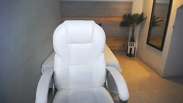 Snapshot of liseth_fox chatting on 12/12/24, 09:58 liseth fox online show from 12/12/24, 09:58