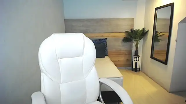 Snapshot of liseth_fox chatting on 01/13/25, 07:53 liseth fox online show from 01/13/25, 07:53