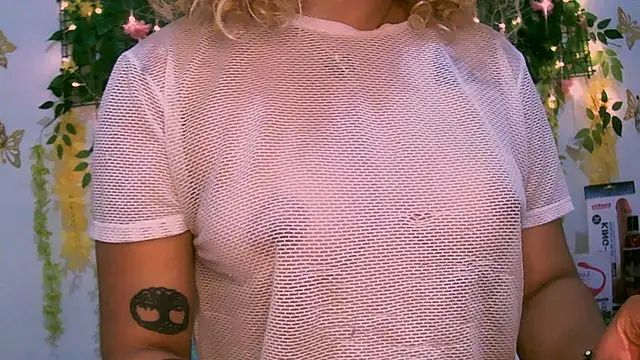 Crysrus online show from 12/26/24, 01:51