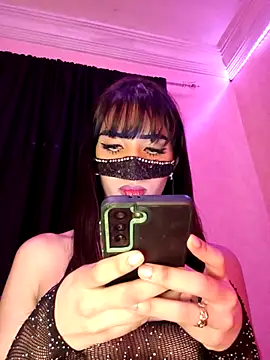 Snapshot of ---sophia--- chatting on 12/03/25, 11:08 ---sophia--- online show from 12/03/25, 11:08