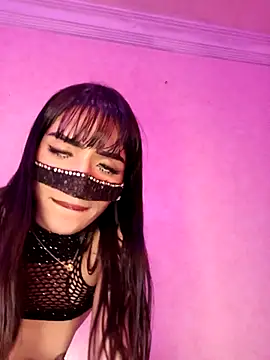 Snapshot of ---sophia--- chatting on 12/03/25, 11:14 ---sophia--- online show from 12/03/25, 11:14